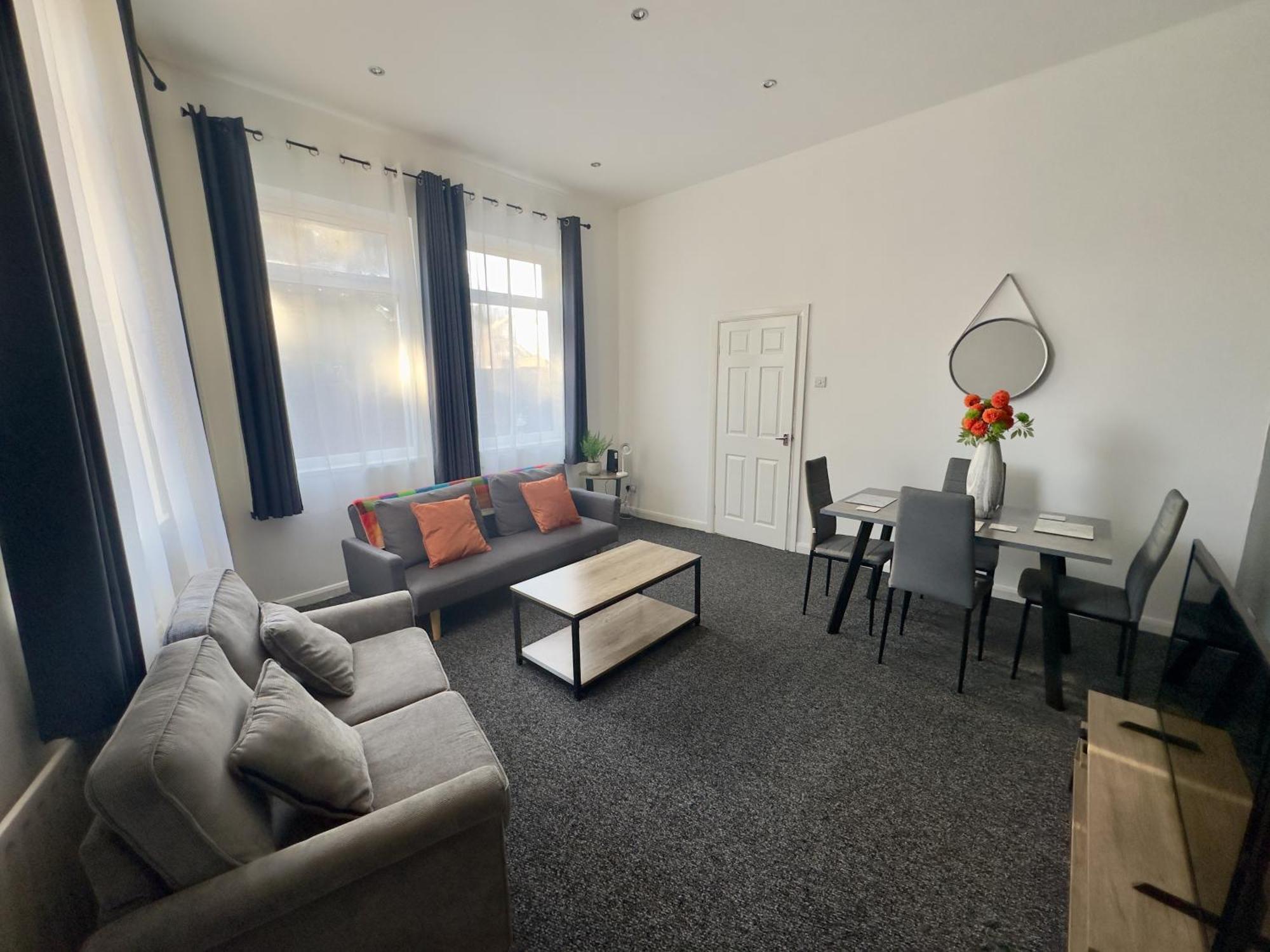 Large Ground Floor Apartment - South Shields - 3 Minutes From South Tyneside Hospital, 8 Minutes From Beach Экстерьер фото